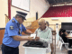 Assisting the elderly at Samoan pre-polling