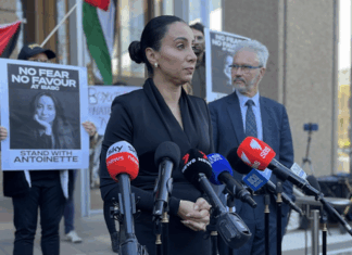IFJ condemns Australian lobby censorship bids to ‘silence’ reporting on Gaza Lebanese-Australian journalist Antoinette Lattouf speaks
