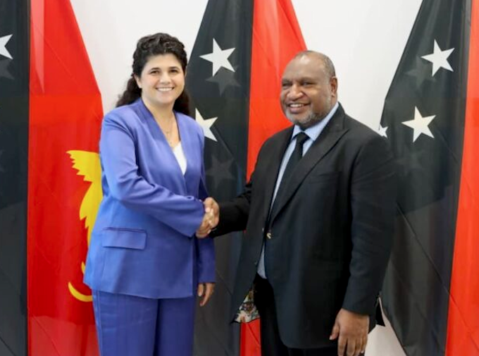 Haskel & Marape PNGB 680wide Israel’s Deputy Foreign Minister Sharren Haskel with Prime Minister James Marape