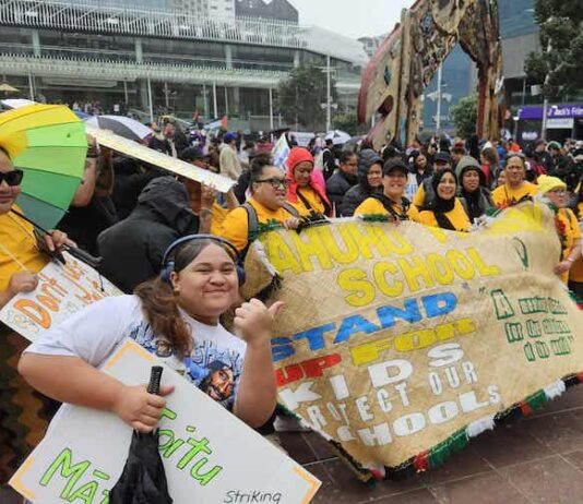 Teachers from Otahuhu Primary School among the thousands at today's "mega strike" rally