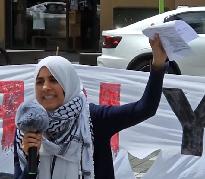 Lamees Elthiny APR 680wide Palestinian rally MC Lamees Elthiny speaks to a protest rally in Auckland today themed on the