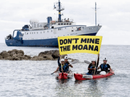 Cook Islands activists confront the EV Nautilus on its return to Rarotonga
