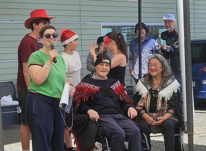 Roger & whanau APR 680wide A tribute in Māngere East's Village Green