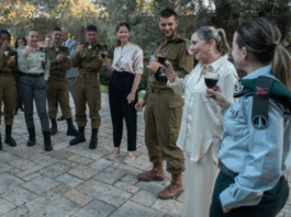 Toasting the Jewish New Year with IDF lone soldiers