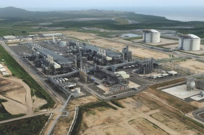 PNG LNG project Aust Pipeliner 680wide Exxon Mobil PNG's LNG plant near Port Moresby