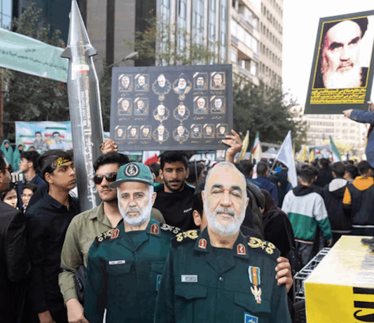 Pictures of slain IRGC commanders and the Islamic Republic’s founder