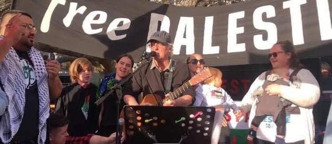 The "Free Palestine" photo on the Roger Fowler album launched last year