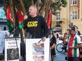 Union organiser and socialist Joe Carolan speaking at an anti-war rally