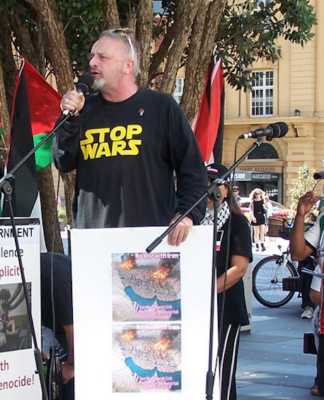 Union organiser and socialist Joe Carolan speaking at an anti-war rally