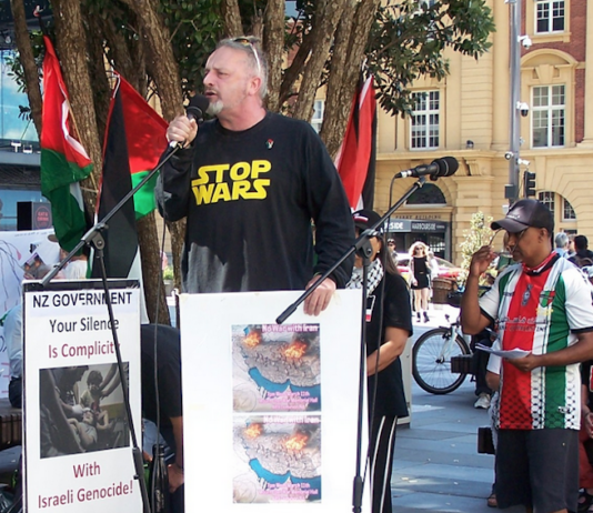 Union organiser and socialist Joe Carolan speaking at an anti-war rally