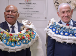 Fiji Prime Minister Sitiveni Rabuka (left) and Israeli PM Benjamin Netanyahu