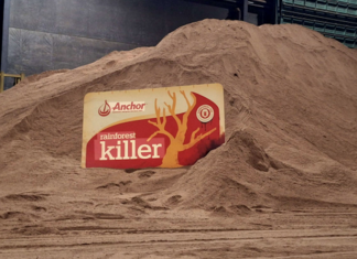 The supermarket trip that led to Fonterra admitting its ‘100% New Zealand Grass Fed’ claim is misleading and deceptive Greenpeace wins lawsuit against Fonterra