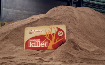 Greenpeace wins lawsuit against Fonterra
