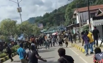 Indonesian police launch a brutal crackdown against Papuan protesters