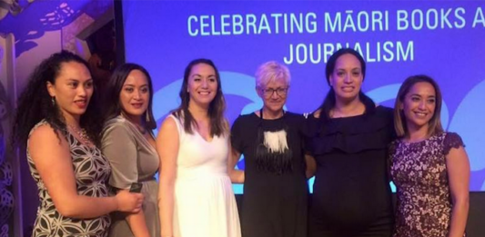 Maiki Sherman winning the Māori Journalist of the Year at the Ngā Kupu Ora Awards 2017