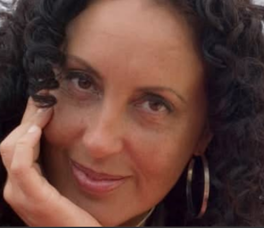 Singer, documentary maker, storyteller and TV presenter Moana Maniapoto