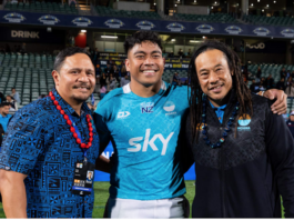 Moana Pasifika captain Miracle Fai'ilagi (centre) with head coach Tana Umaga (right) and talent manager Kevin Senio