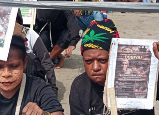 A free speech forum at Lingkaran Abepura in Jayapura last Monday