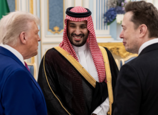 Trillionaire Elon Musk (right) hobnobbing with billionaires