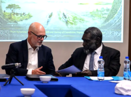 Bougainville President Ishmael Toroama (right)