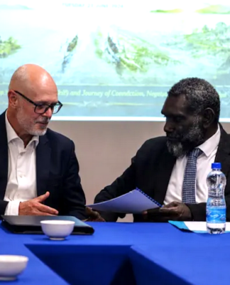 Bougainville President Ishmael Toroama (right)
