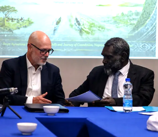 Bougainville President Ishmael Toroama (right)