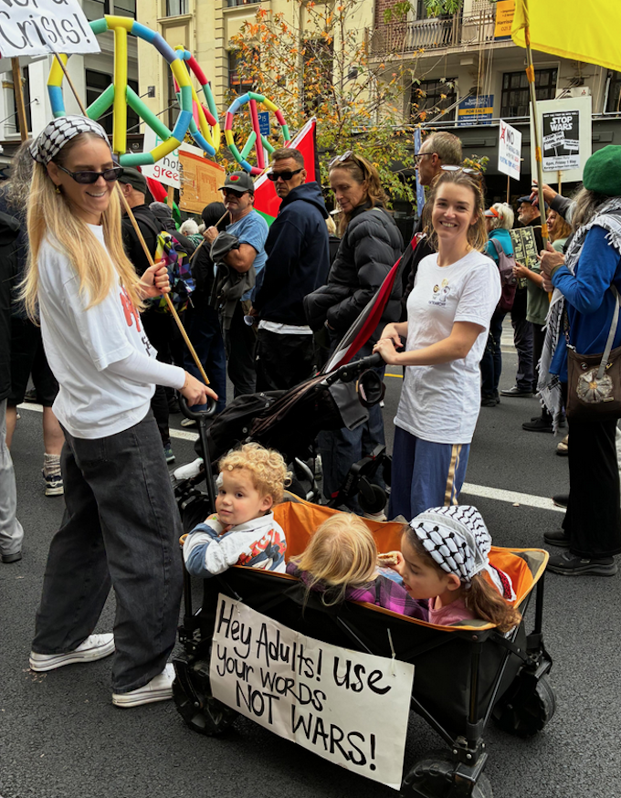 March for Peace KST 680tall Children have clear advice for politicians at Auckland's March for Peace