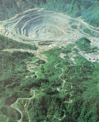 Bougainville's Panguna mine . . .