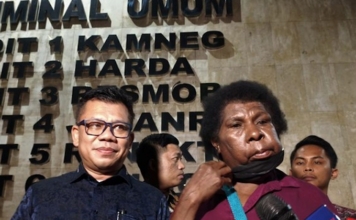 Disappeared Pesta Babi star Yasinta Moiwend - Mama Sinta
