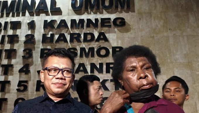 Disappeared Pesta Babi star Yasinta Moiwend - Mama Sinta