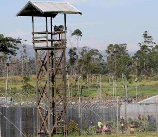 Dilapidated infrastructure blamed for fatal PNG prison escape attempt Three inmates, who scaled the fence at Baisu Prison, were shot dead