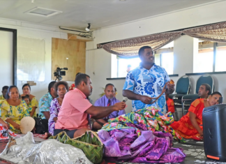 Fiji finalising diaspora policy to ensure citizens abroad ‘keep coming back’ The Fiji diaspora in Niue meet a government delegation