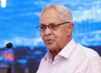 ‘Race was used as a weapon’ – Fiji coup frontman urged to reveal backers Fiji's Labour Party leader and a former prime minister Mahendra Chaudhry