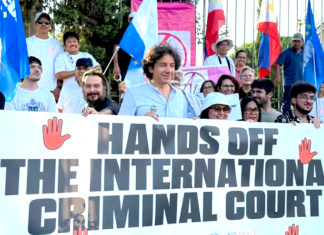 Defenders of the International Criminal Court, led by the pan-European group Eumans, rally in Rome