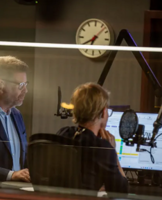 RNZ tops trust survey, lifts radio and digital audiences RNZ's Morning Report