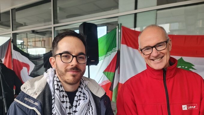 PSNA slams NZ’s ‘uncaring’ lack of signature on global Israeli settlements censure The Green Party’s Ricardo Menéndez March (left) and Labour's Phil Twyford