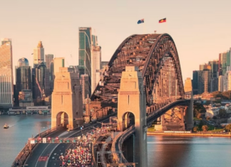 Forty current and former soldiers of the Israel "Defence" Forces (IDF) will jog across the Sydney Harbour Bridge
