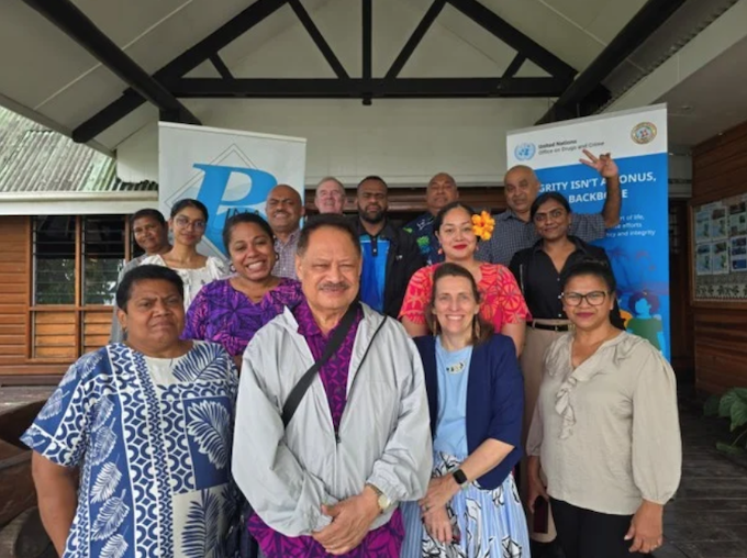 Kalafi Moala at Savusavu USPWans 680wide Pacific Islands News Association (PINA) president Kalafi Moala (front, second from left) with participants of the Climate Change and Corruption roundtable