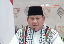 Indonesia's President Prabowo speaking dressed in a keffiyeh