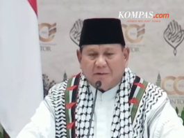 Indonesia's President Prabowo speaking dressed in a keffiyeh