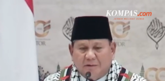 Indonesia's President Prabowo speaking dressed in a keffiyeh
