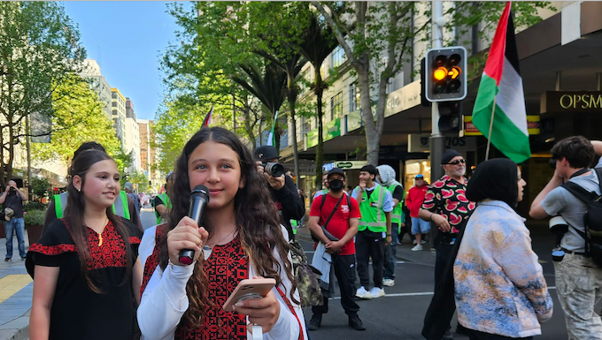 Children at the Global March for Palestine in Queen Street