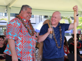 Samoan Prime Minister La'auli and New Zealand's Christopher Luxon in Apia