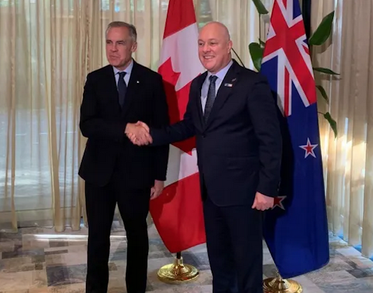 Canadian Prime Minister Mark Carney (left) invited New Zealand PM Christopher Luxon