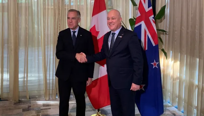 Canadian Prime Minister Mark Carney (left) invited New Zealand PM Christopher Luxon