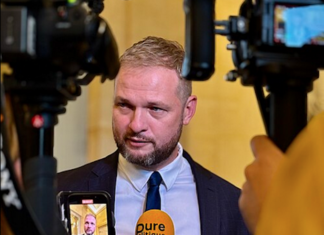 Pro-France New Caledonian politician, a deputy in the French National Assembly