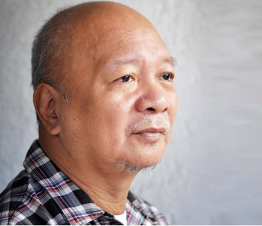 Veteran Filipino investigative journalist Philip Lustre